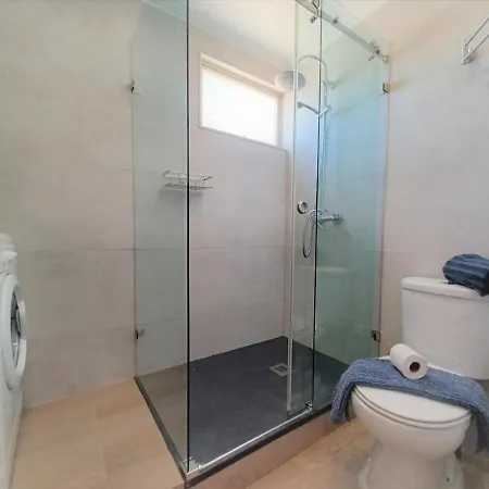 Tarik Beach Apartment Апартаменты Портиман